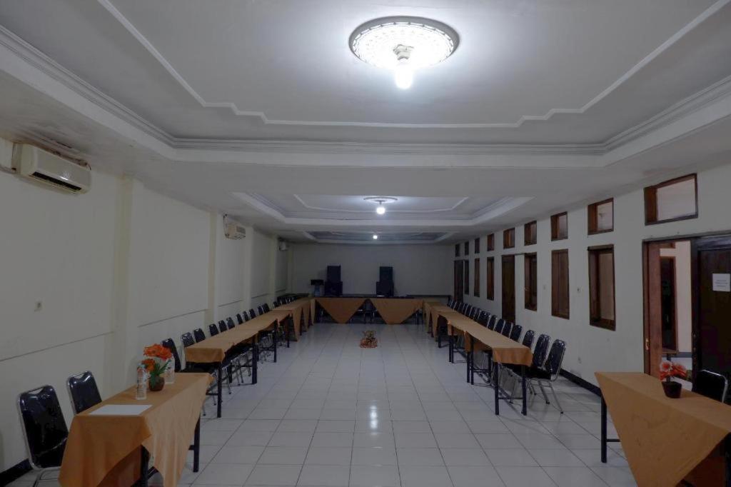 Hotel Tiara Garut Esterno foto